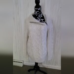 Women's Size M Amongst Others Heavy Ivory  Cable Knit Sweater with Zip Neck